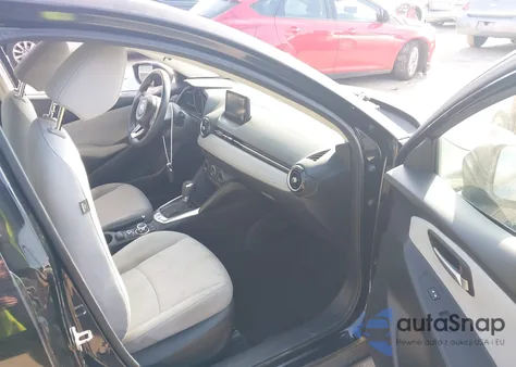 2019 Toyota Yaris Le z USA, uszkodzony, nr VIN 3MYDLBYV7KY509128